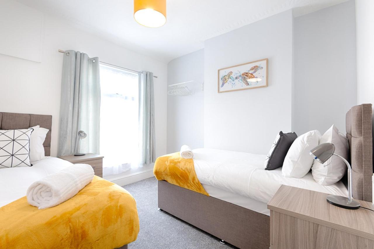 City Centre, Parking, Smart Tv'S In All Rooms Swansea Exterior foto